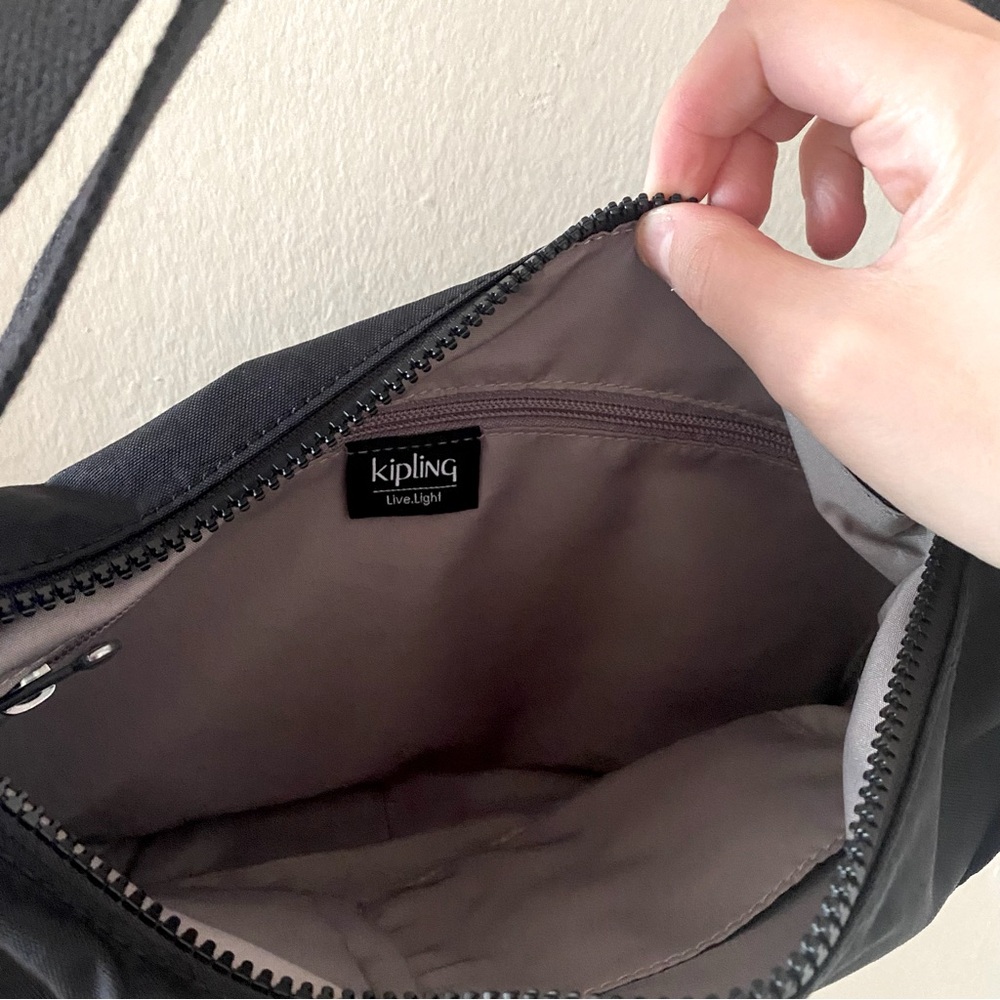 Kipling Black Crossbody Bag with Multiple Compartments - Picture 3 of 3